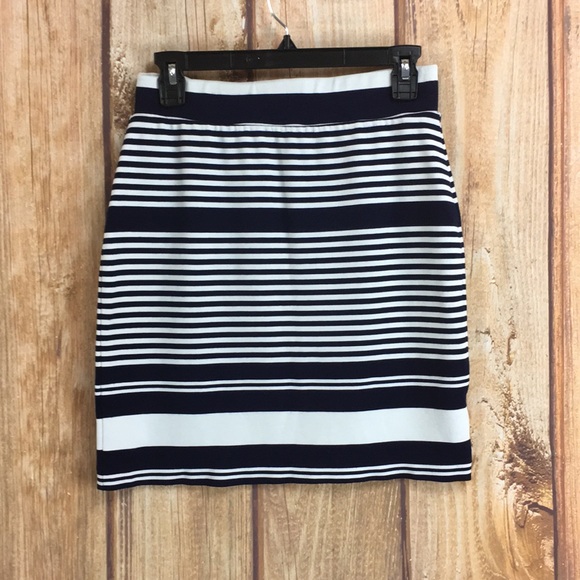 💸Summer & Sage | Striped Skirt Size Small - Picture 1 of 7